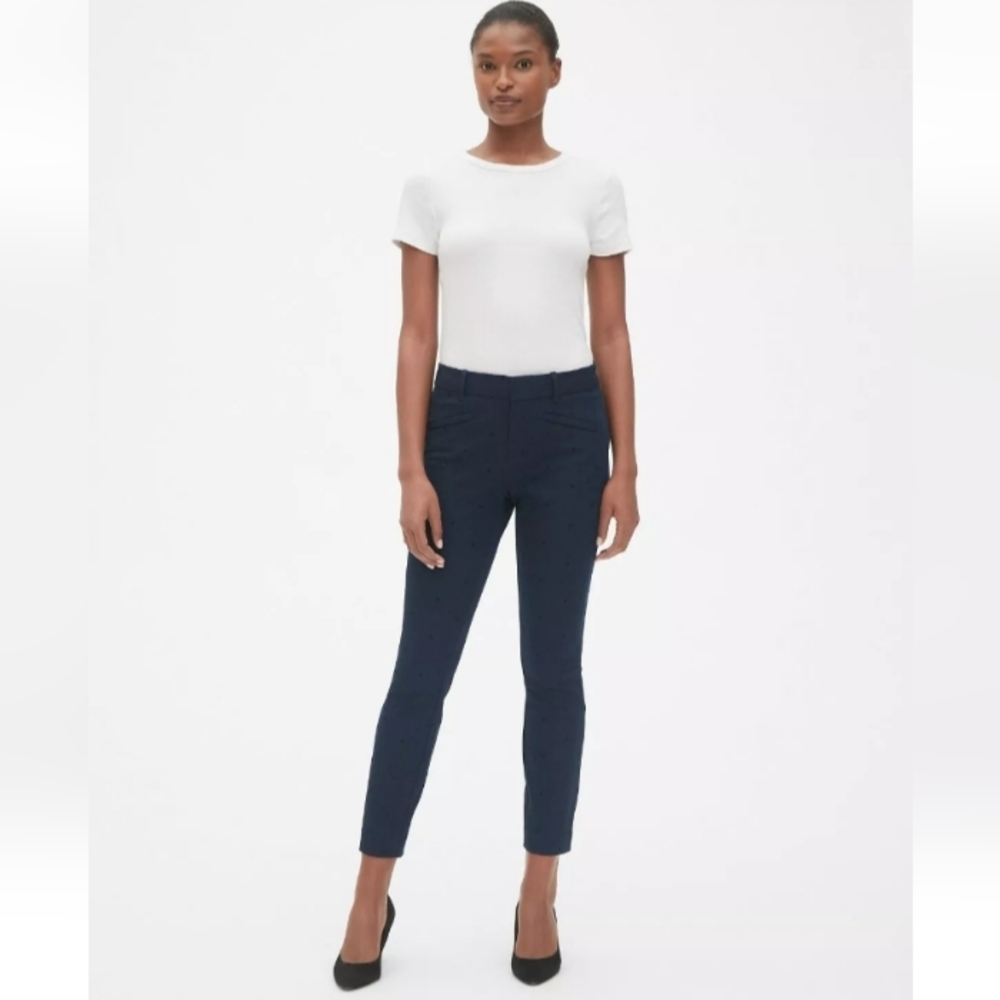 GAP Size. 0 Signature Ankle Skinny Mid-Rise Navy Dot Pants